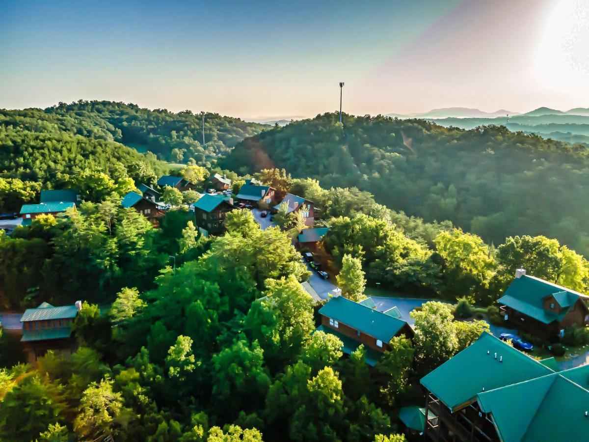 Cozy Log Cabin!! In Heart Of Pf & Close To The Smokies Pigeon Forge Εξωτερικό φωτογραφία