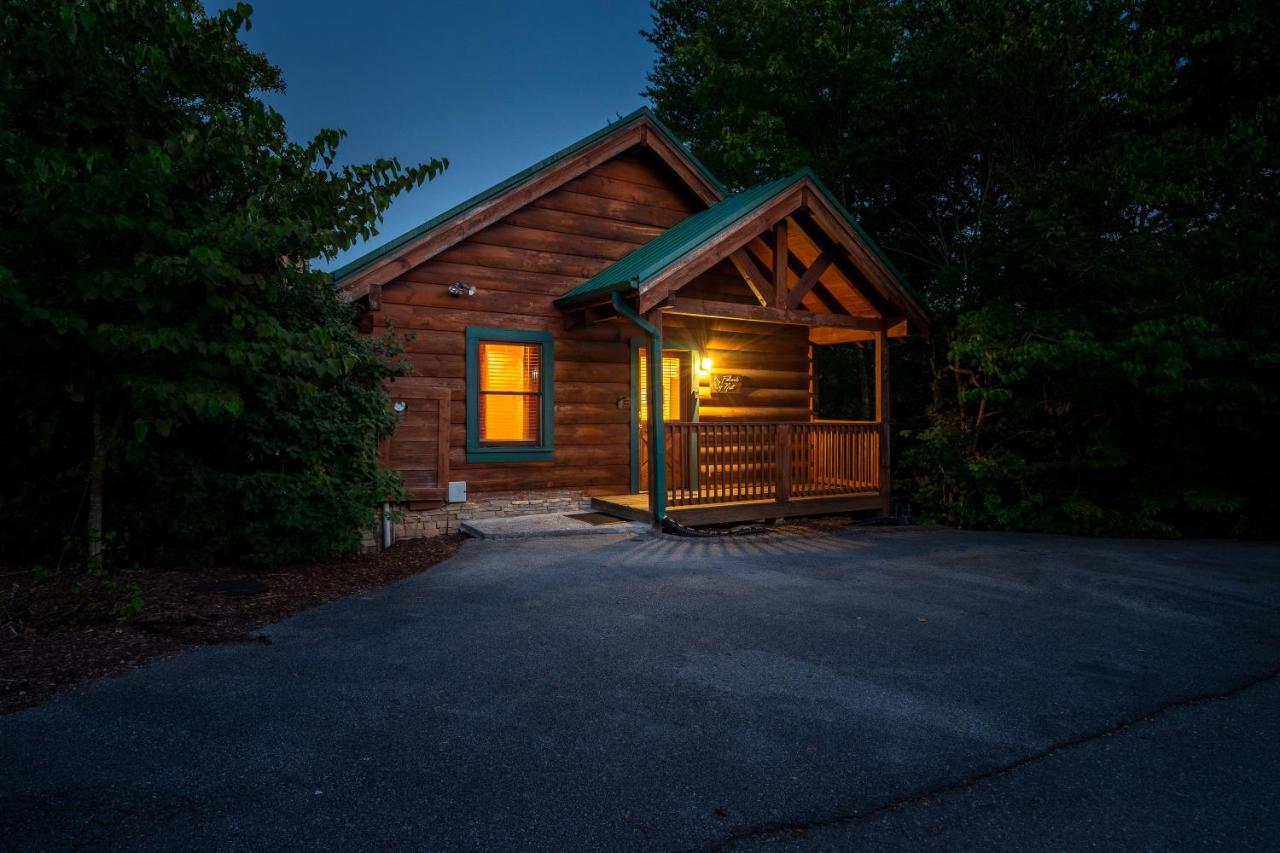 Cozy Log Cabin!! In Heart Of Pf & Close To The Smokies Pigeon Forge Εξωτερικό φωτογραφία