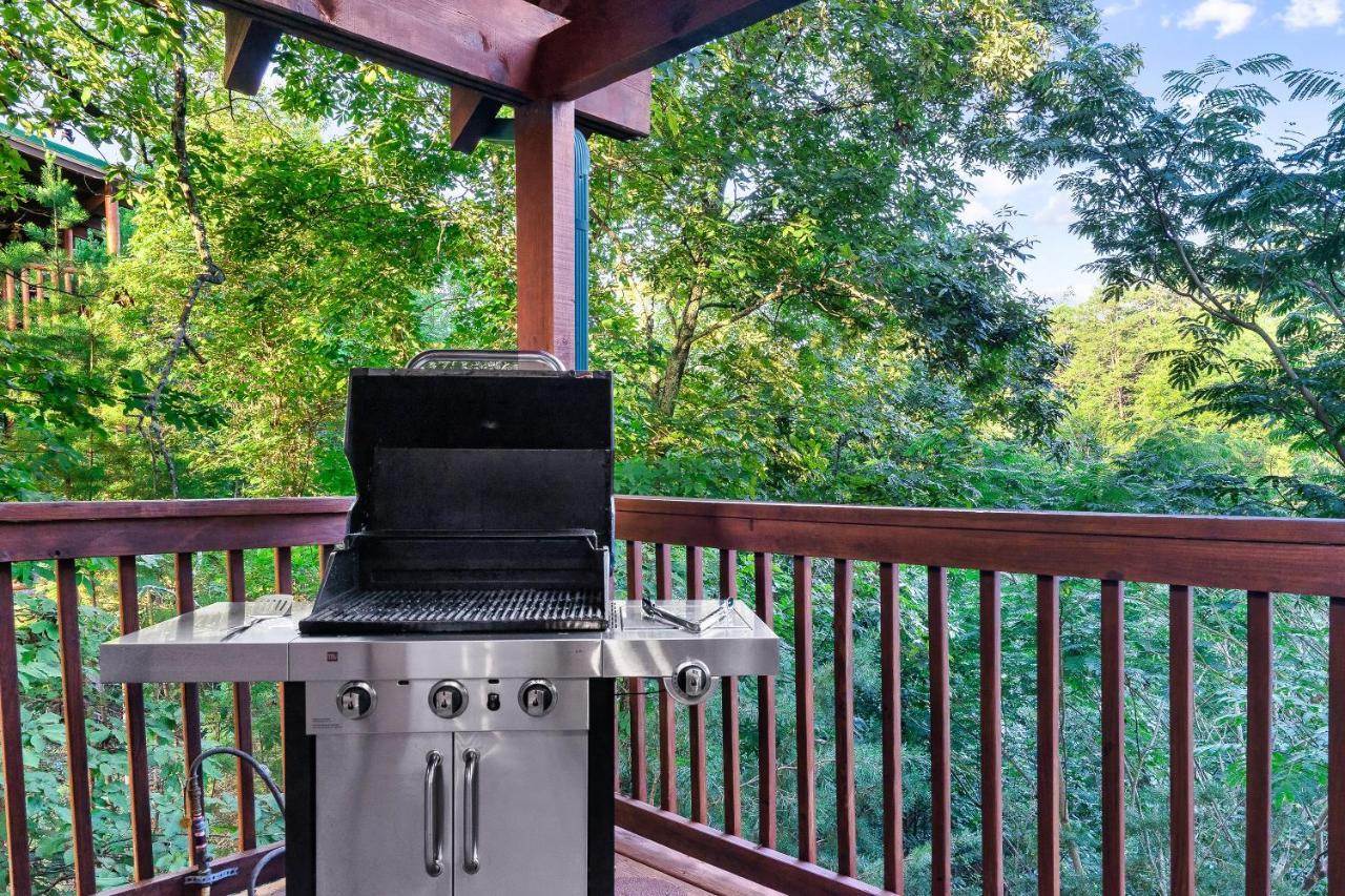 Cozy Log Cabin!! In Heart Of Pf & Close To The Smokies Pigeon Forge Εξωτερικό φωτογραφία