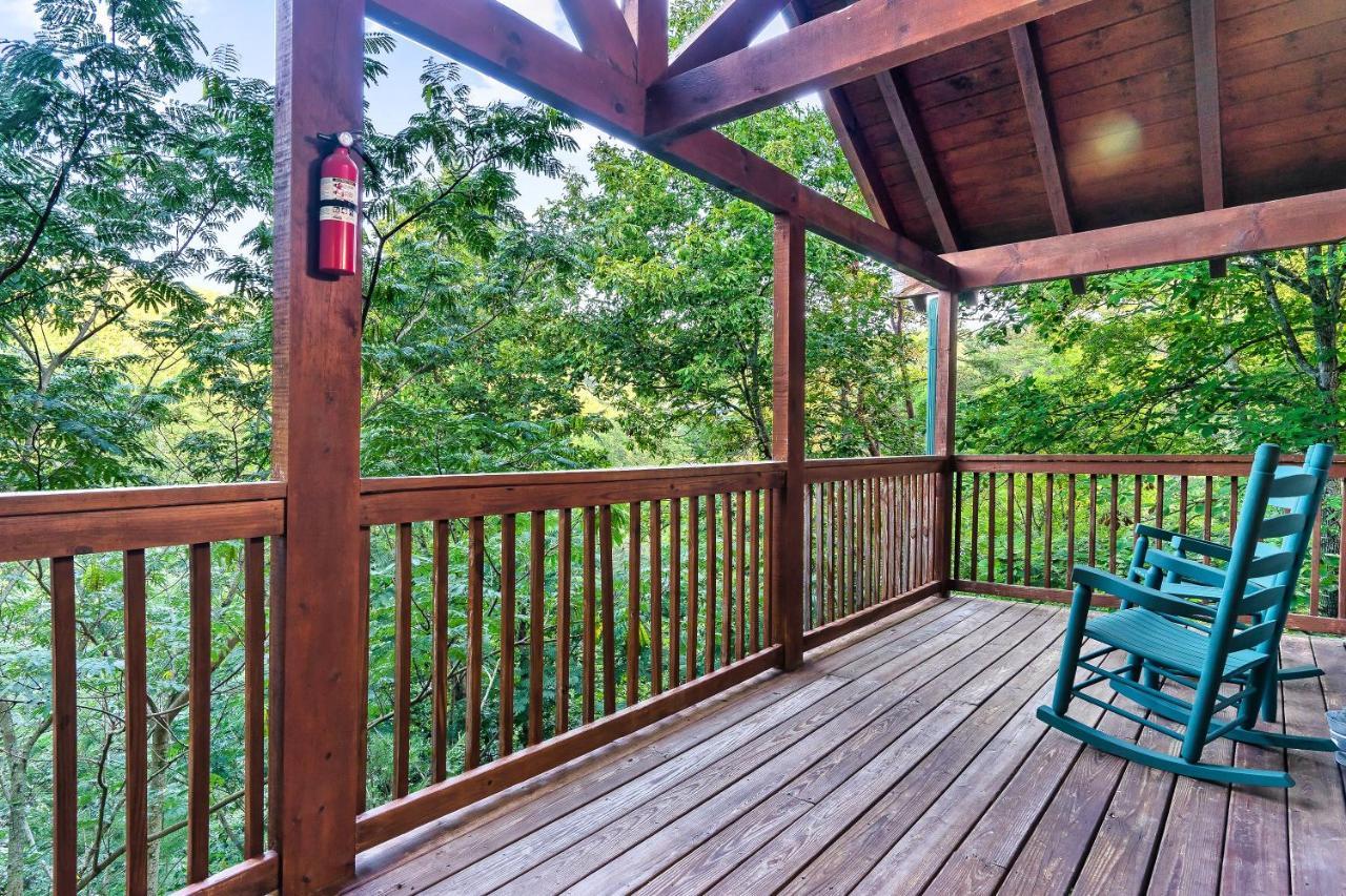 Cozy Log Cabin!! In Heart Of Pf & Close To The Smokies Pigeon Forge Εξωτερικό φωτογραφία