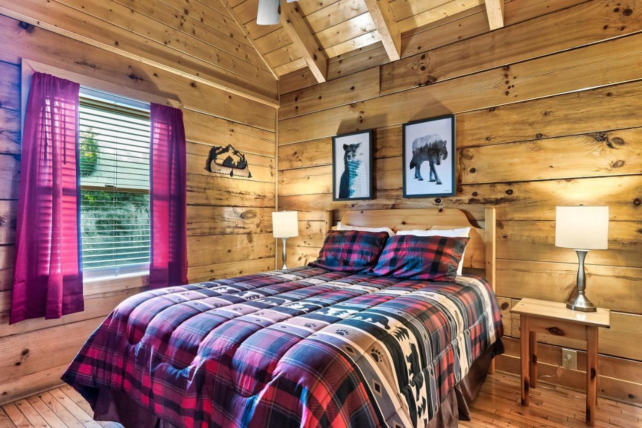 Cozy Log Cabin!! In Heart Of Pf & Close To The Smokies Pigeon Forge Εξωτερικό φωτογραφία