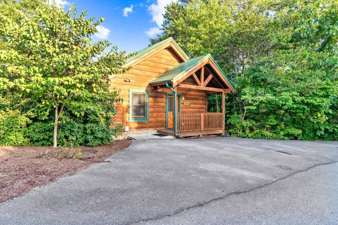 Cozy Log Cabin!! In Heart Of Pf & Close To The Smokies Pigeon Forge Εξωτερικό φωτογραφία